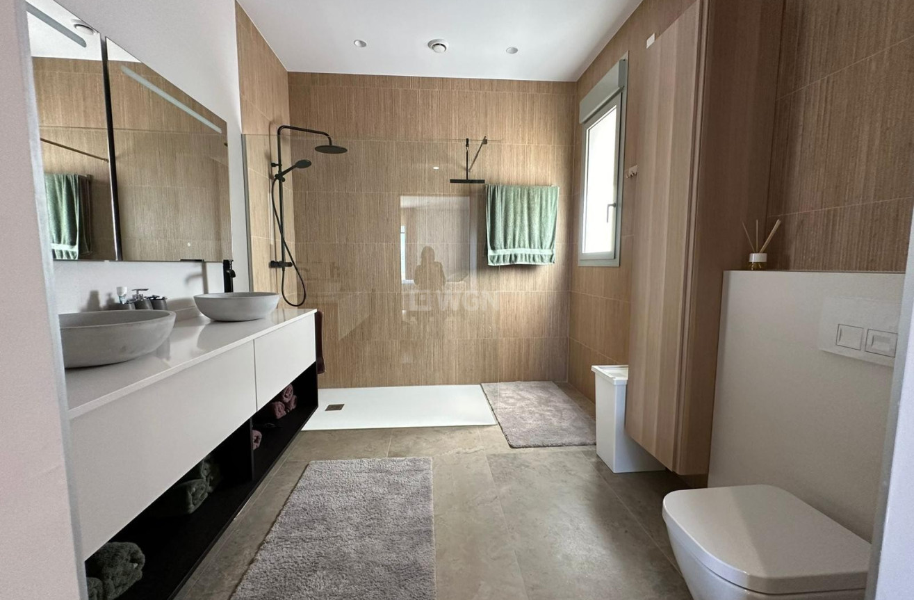 Odsprzedaż - Villa - Benijofar - Costa Blanca