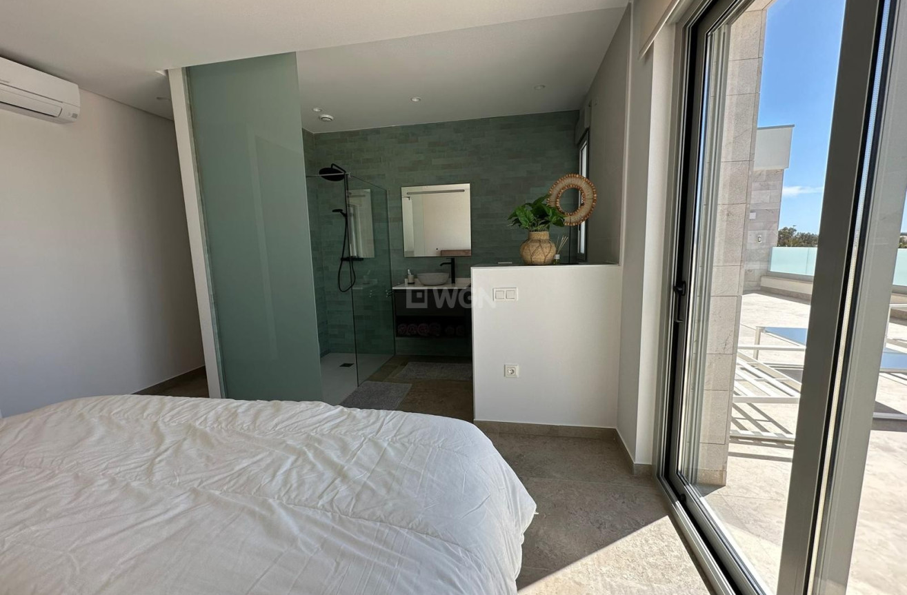 Odsprzedaż - Villa - Benijofar - Costa Blanca