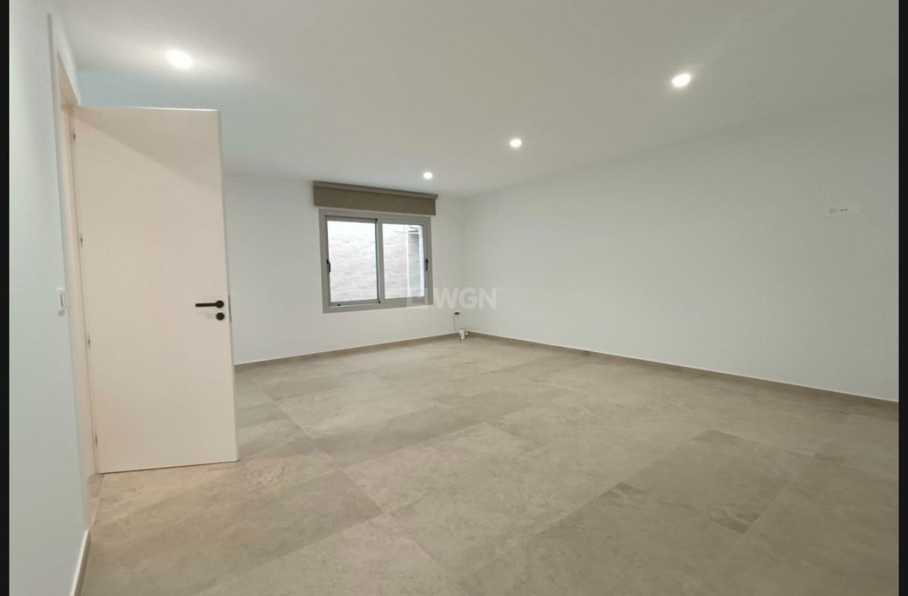 Odsprzedaż - Villa - Benijofar - Costa Blanca