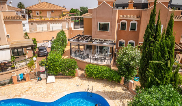 Odsprzedaż - Villa - Torrevieja - Costa Blanca