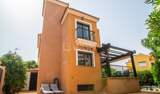 Odsprzedaż - Villa - Torrevieja - Costa Blanca
