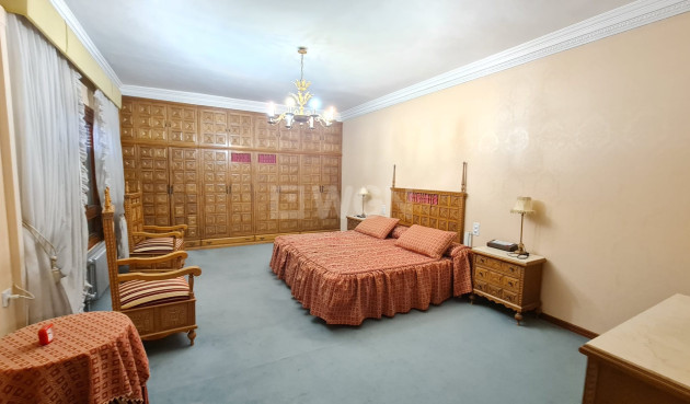 Odsprzedaż - Kamienica - Elda - Inland