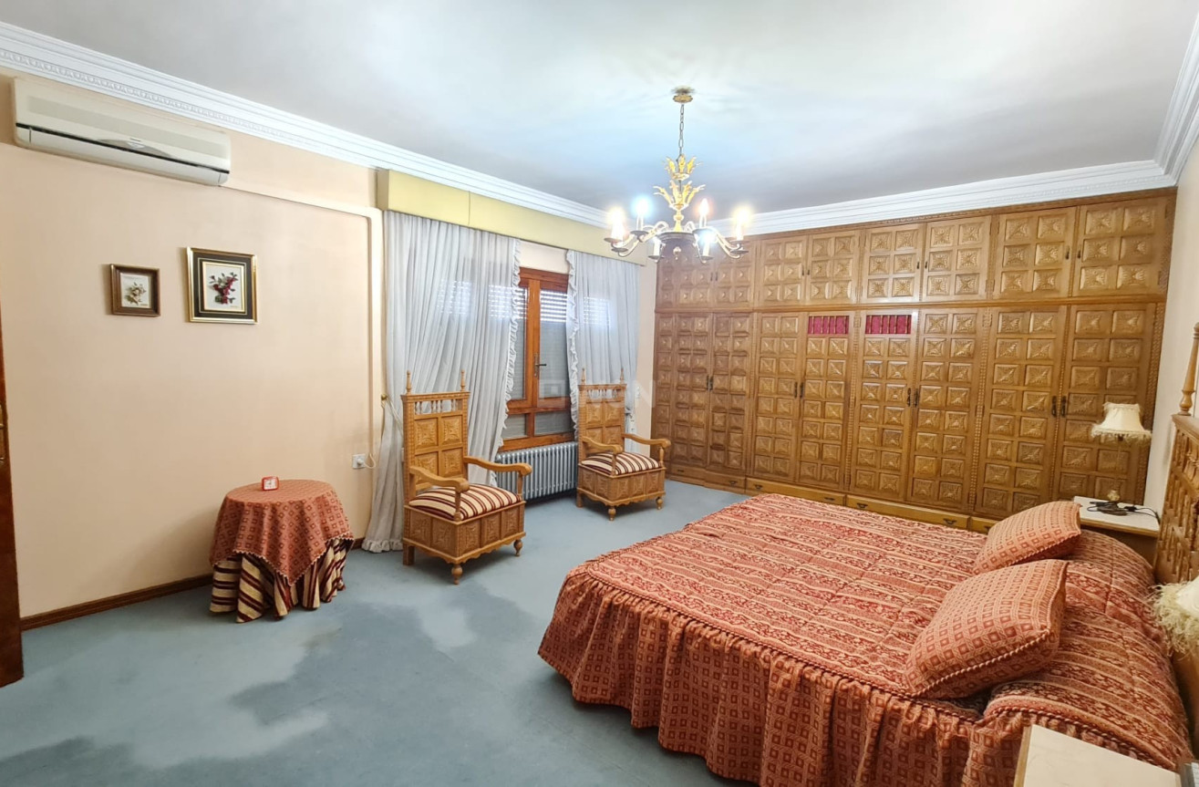 Odsprzedaż - Kamienica - Elda - Inland