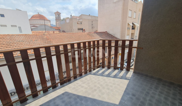 Odsprzedaż - Kamienica - Elda - Inland