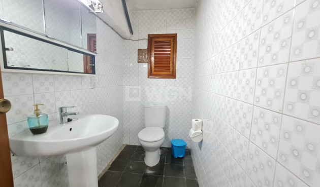 Odsprzedaż - Kamienica - Elda - Inland