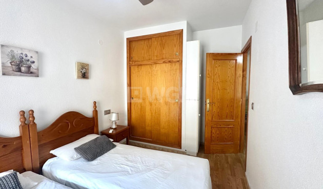 Odsprzedaż - Mieszkanie w bloku - Torrevieja - Acequion