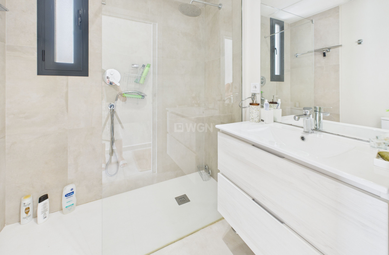 Odsprzedaż - Villa - Mar de Cristal - Costa Calida