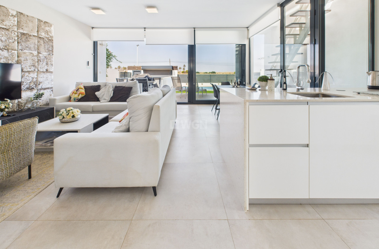 Odsprzedaż - Villa - Mar de Cristal - Costa Calida