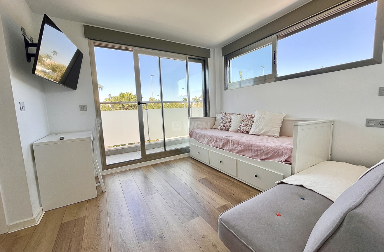 Reventa - Villa - Torre de la Horadada - Costa Blanca