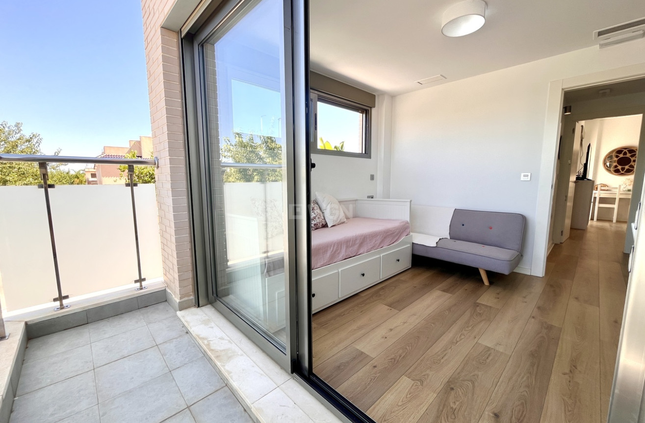 Reventa - Villa - Torre de la Horadada - Costa Blanca