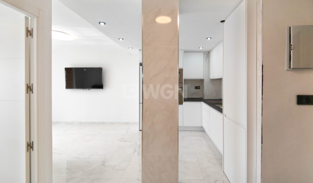 Resale - Apartment / flat - Torrevieja - Costa Blanca