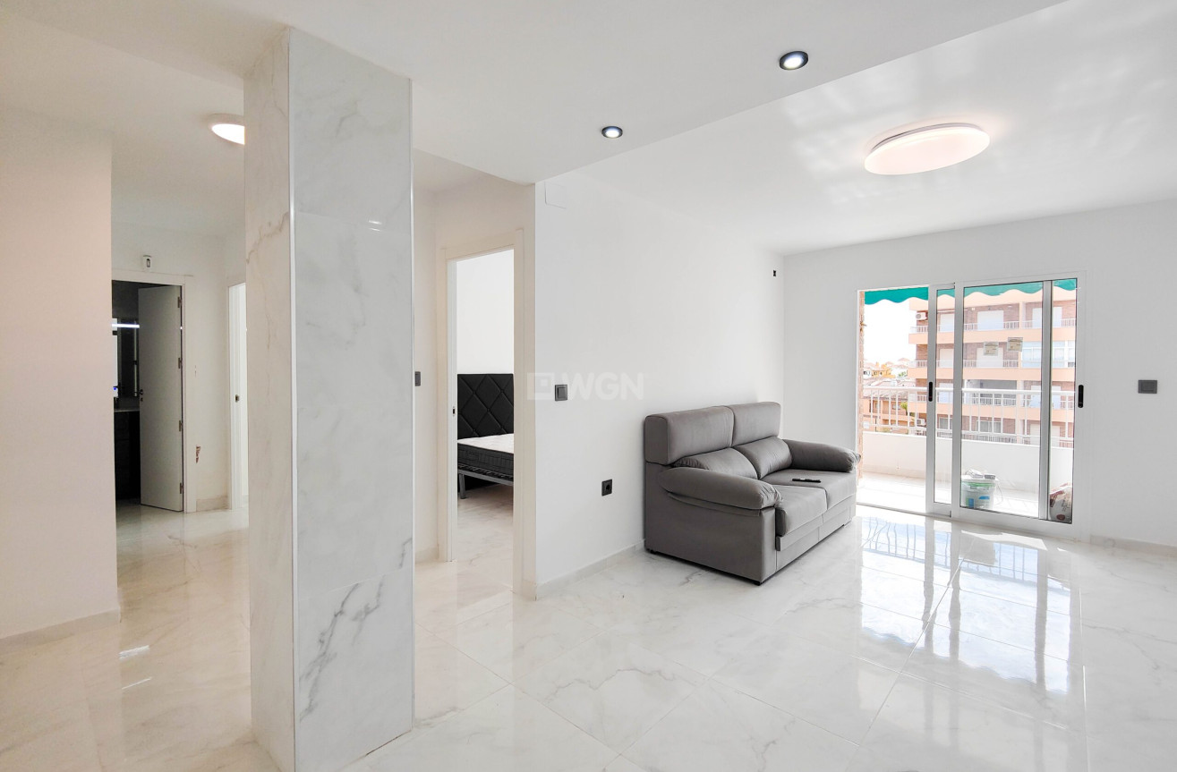 Resale - Apartment / flat - Torrevieja - Costa Blanca