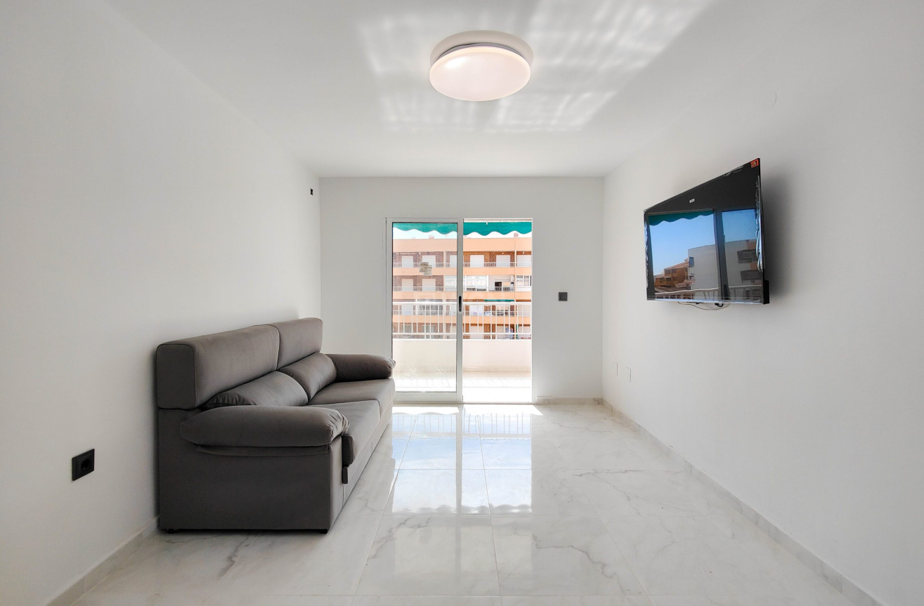 Resale - Apartment / flat - Torrevieja - Costa Blanca