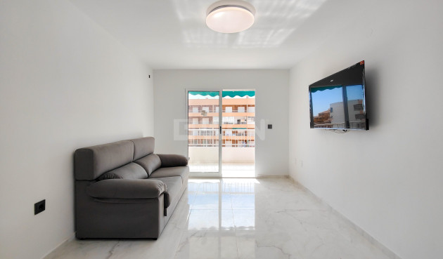 Resale - Apartment / flat - Torrevieja - Costa Blanca