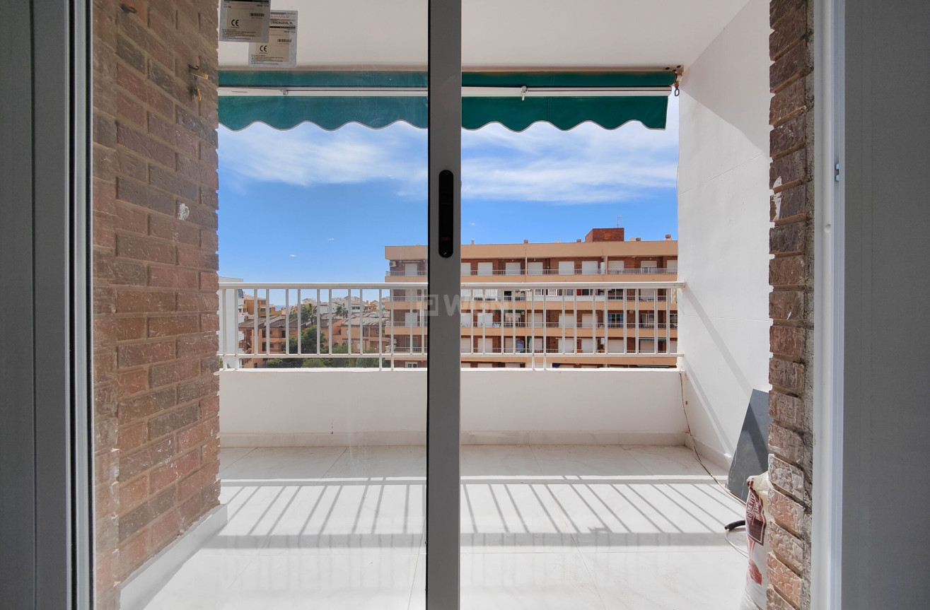 Resale - Apartment / flat - Torrevieja - Costa Blanca
