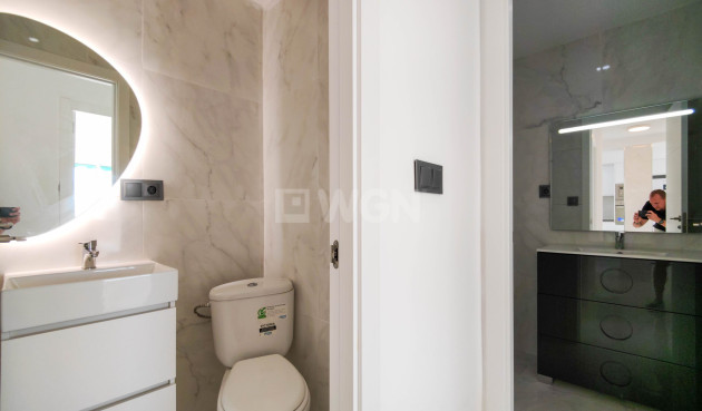 Resale - Apartment / flat - Torrevieja - Costa Blanca