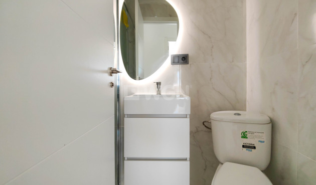 Resale - Apartment / flat - Torrevieja - Costa Blanca