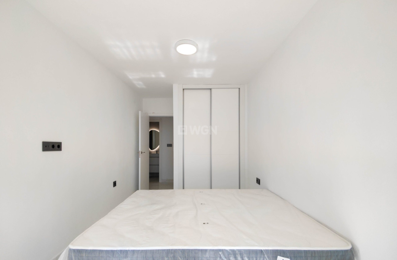 Resale - Apartment / flat - Torrevieja - Costa Blanca