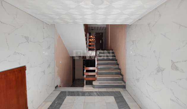 Resale - Apartment / flat - Torrevieja - Costa Blanca