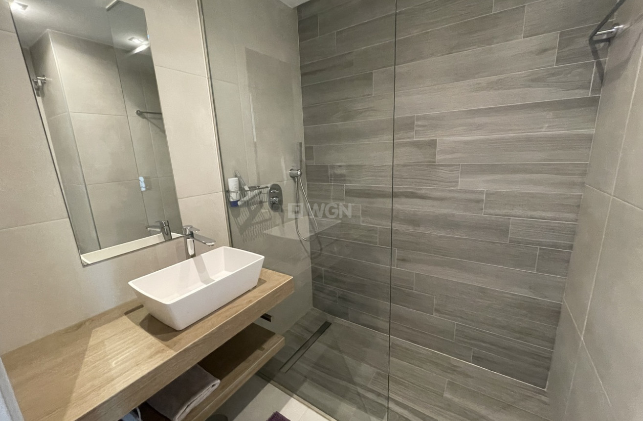 Odsprzedaż - Mieszkanie w bloku - Guardamar del Segura - Guardamar Del Segura