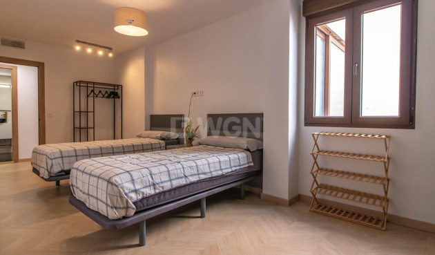 Odsprzedaż - Mieszkanie w bloku - Torrevieja - Costa Blanca