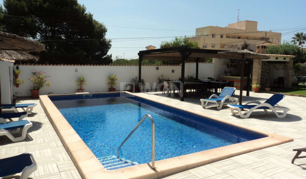 Resale - Villa - Orihuela Costa - Costa Blanca