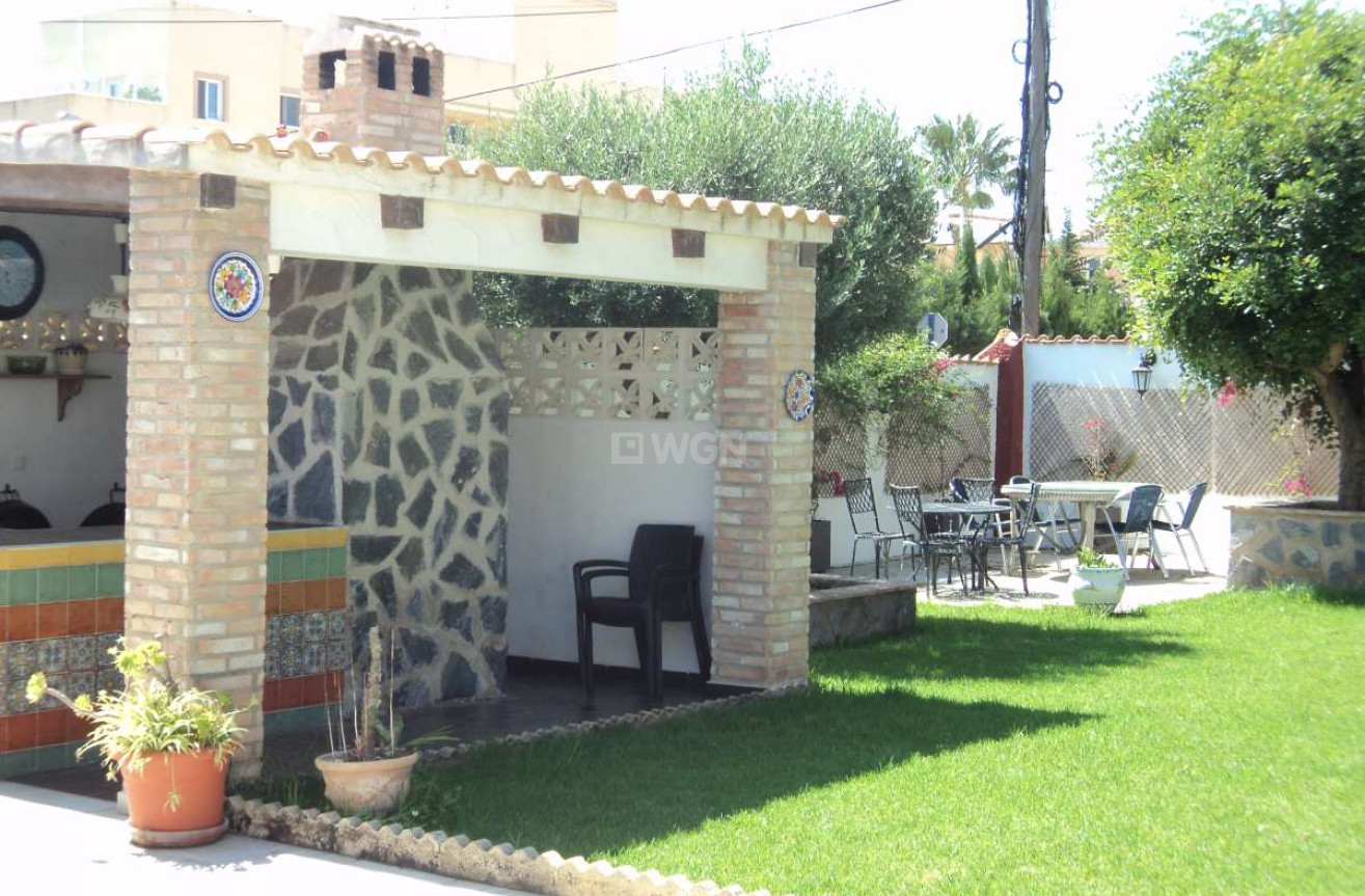 Odsprzedaż - Villa - Orihuela Costa - Costa Blanca