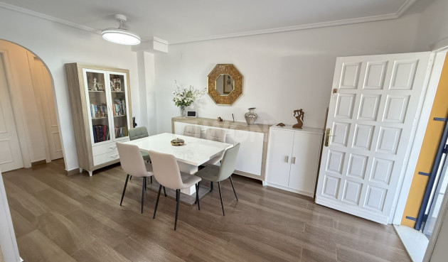 Odsprzedaż - Villa - Orihuela Costa - Costa Blanca