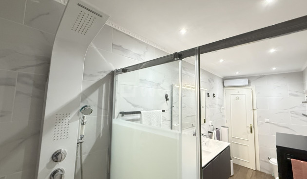 Odsprzedaż - Villa - Orihuela Costa - Costa Blanca