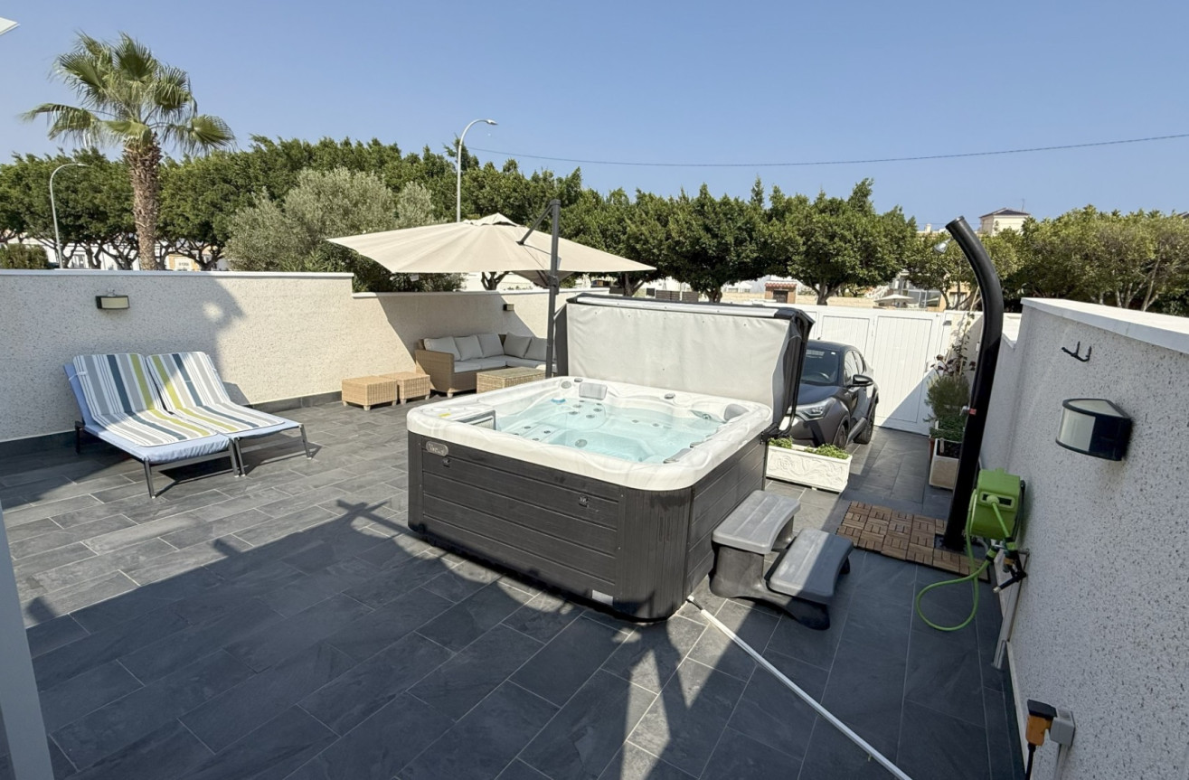 Odsprzedaż - Villa - Orihuela Costa - Costa Blanca