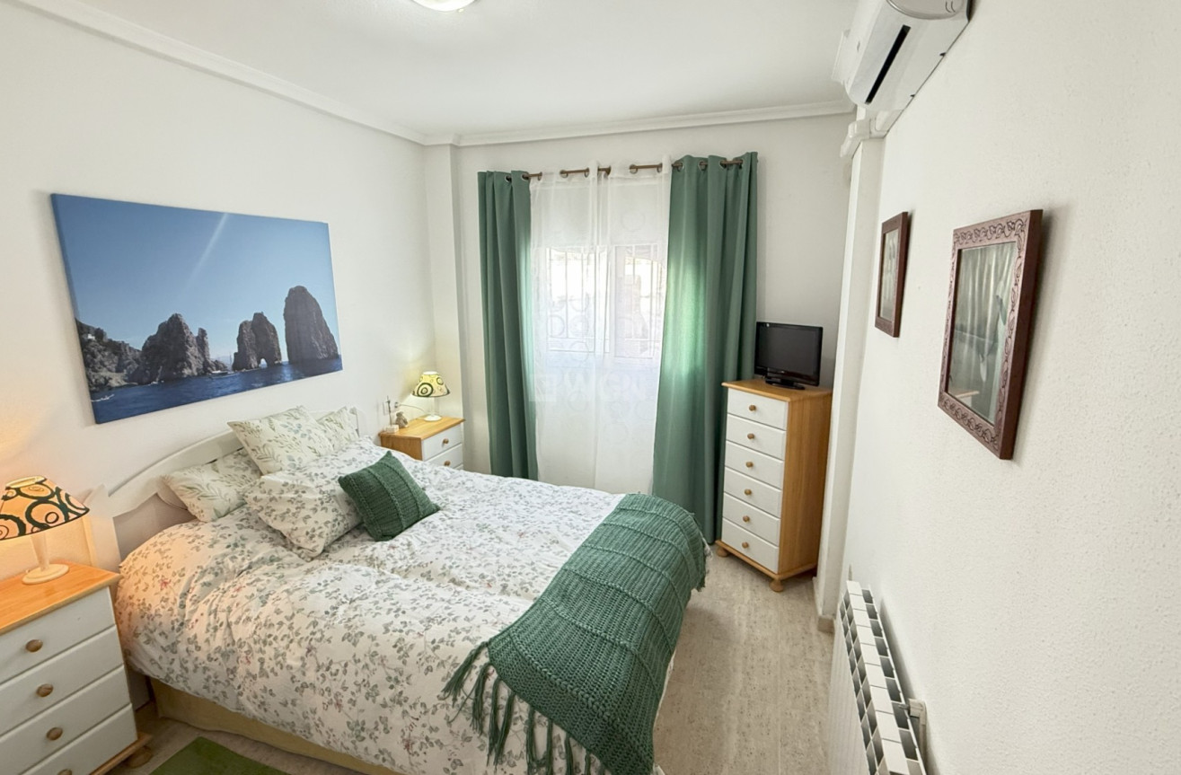 Odsprzedaż - Mieszkanie w bloku - Orihuela Costa - Costa Blanca