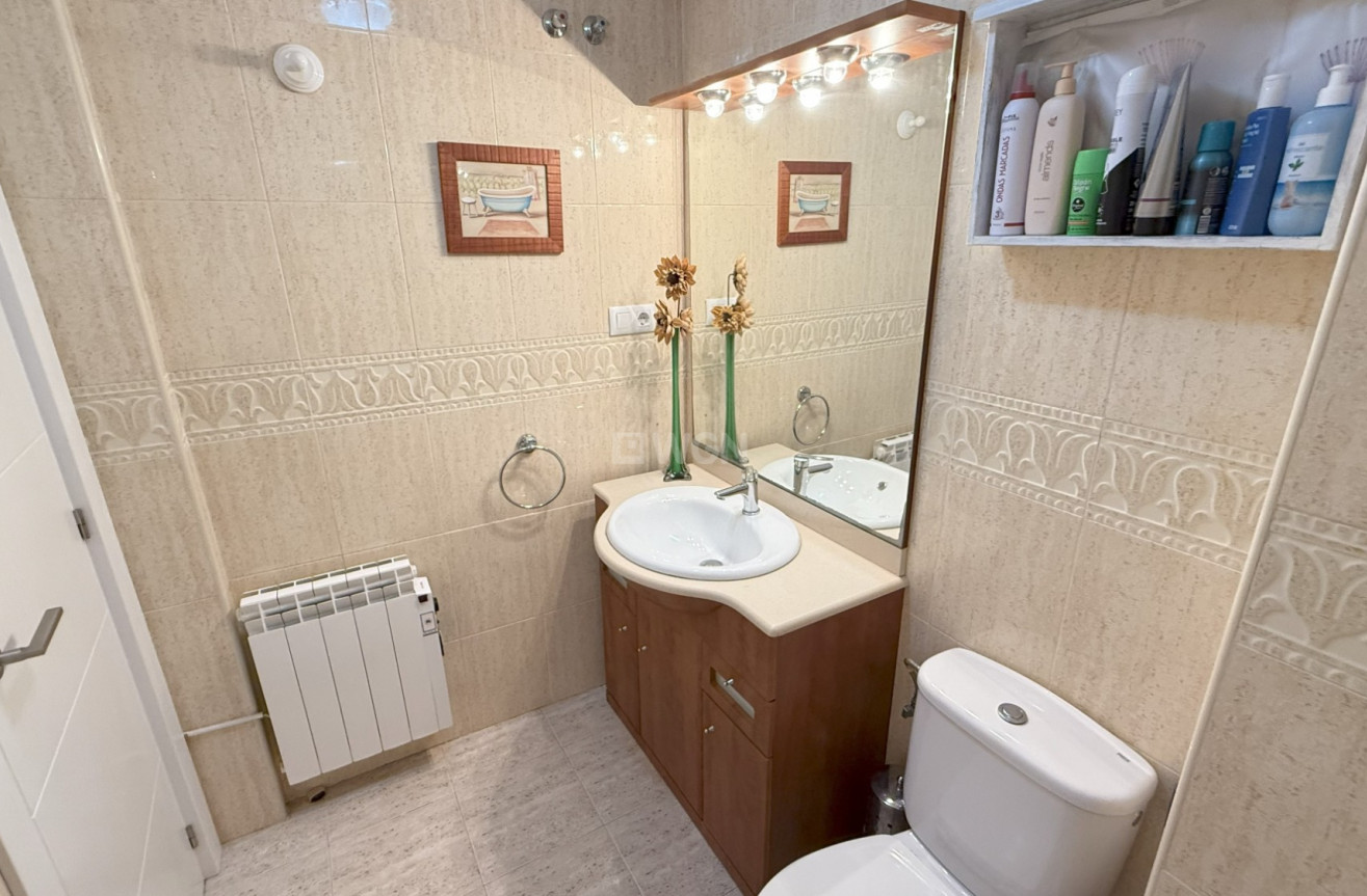 Odsprzedaż - Mieszkanie w bloku - Orihuela Costa - Costa Blanca