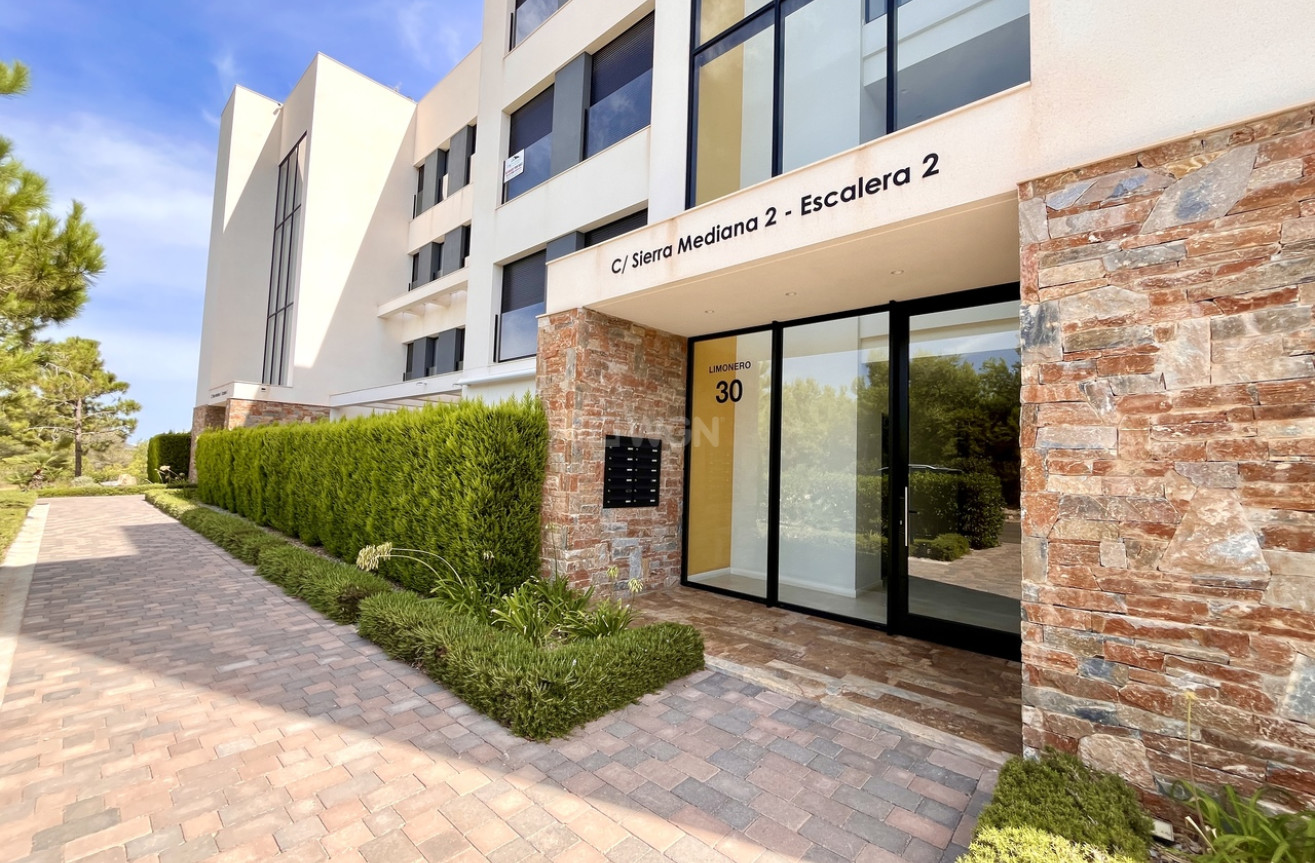 Odsprzedaż - Mieszkanie w bloku - Las Colinas Golf - Costa Blanca