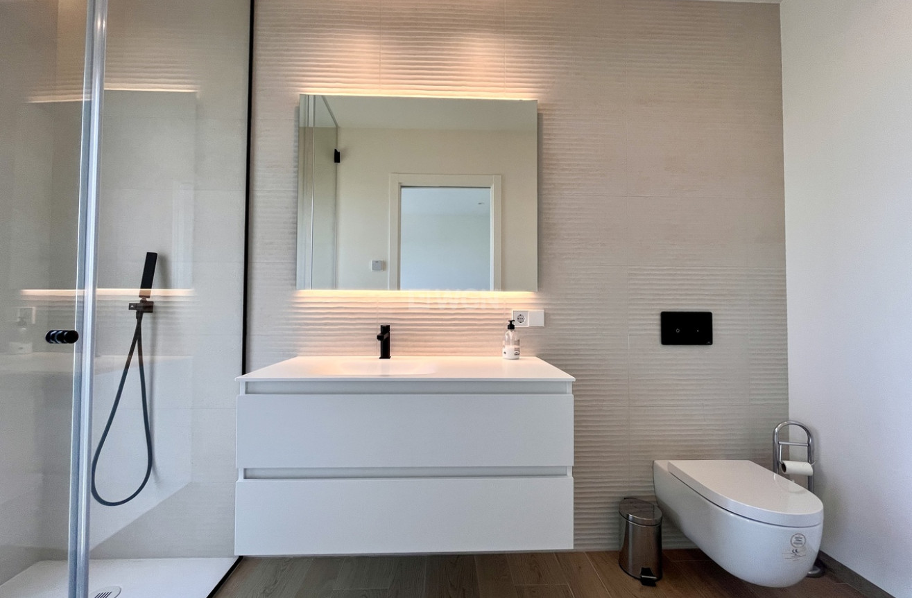 Odsprzedaż - Mieszkanie w bloku - Las Colinas Golf - Costa Blanca