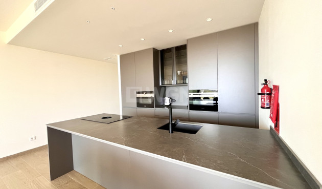 Odsprzedaż - Mieszkanie w bloku - Las Colinas Golf - Costa Blanca