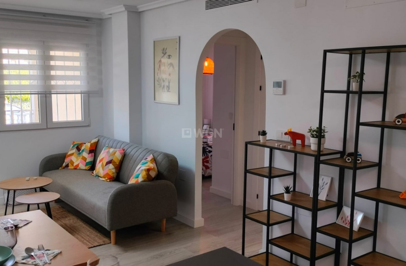 Odsprzedaż - Mieszkanie w bloku - Orihuela Costa - Costa Blanca