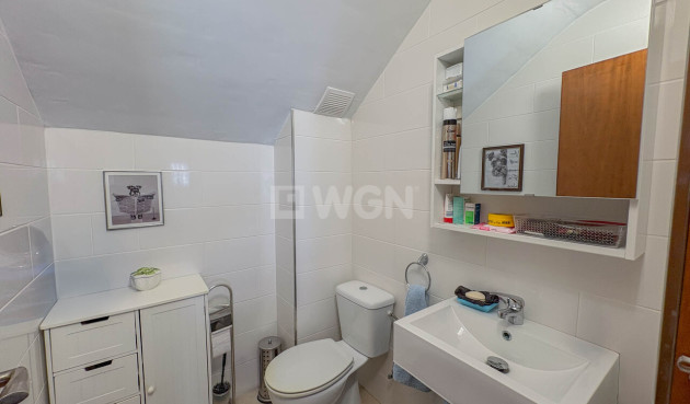 Odsprzedaż - Kamienica - Torrevieja - Costa Blanca