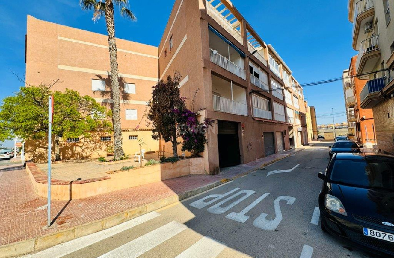 Resale - Apartment / flat - La Mata - Costa Blanca