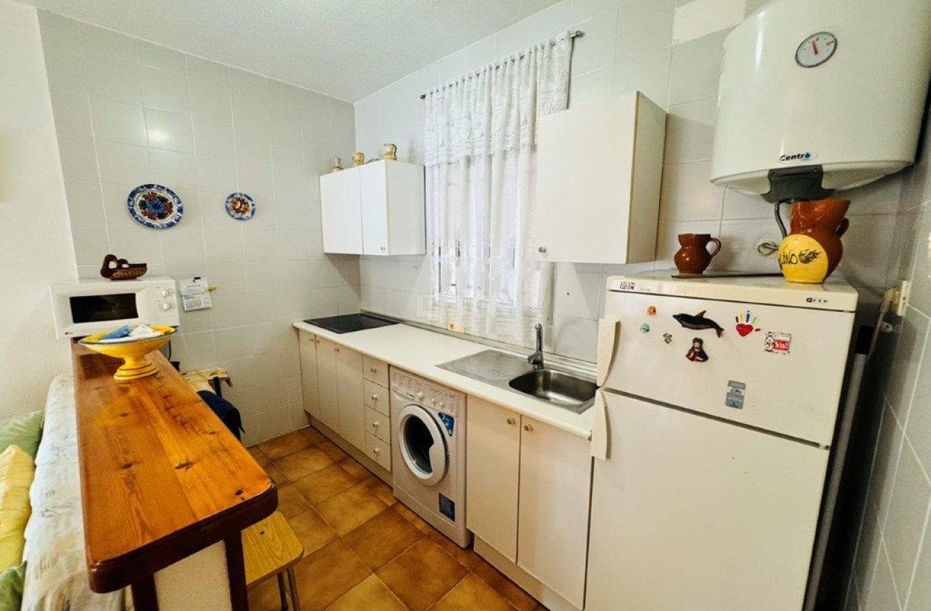 Resale - Apartment / flat - La Mata - Costa Blanca