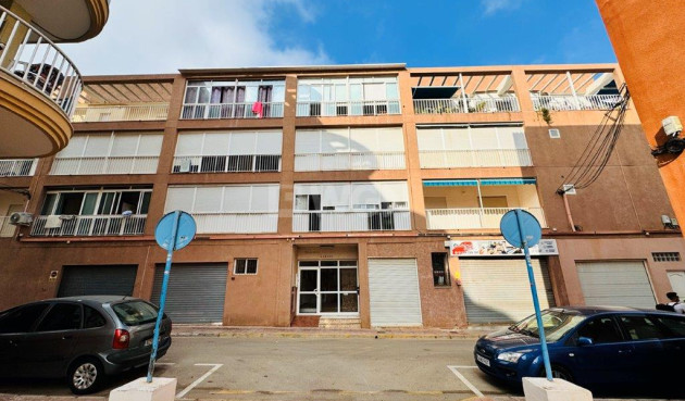 Resale - Apartment / flat - La Mata - Costa Blanca