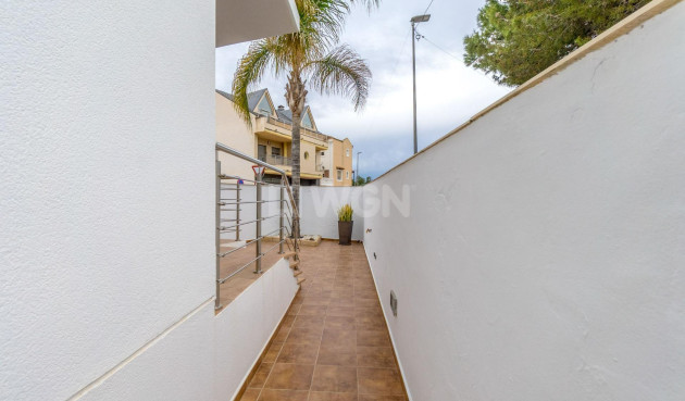 Resale - Villa - Rojales