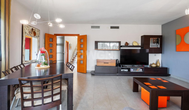 Resale - Villa - Rojales