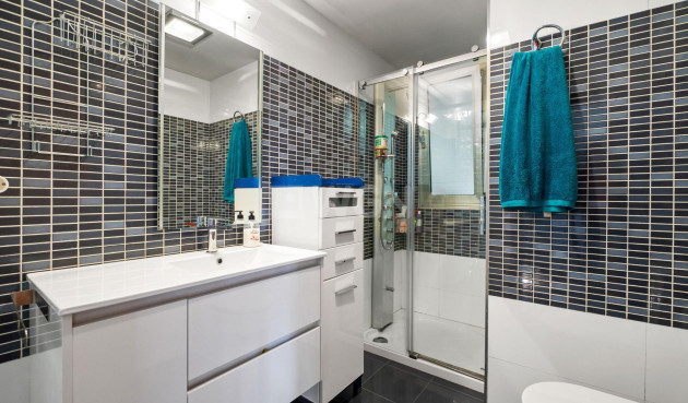 Resale - Villa - Rojales