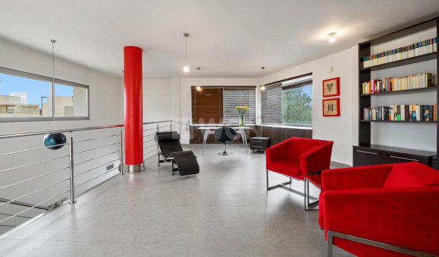 Resale - Villa - Rojales