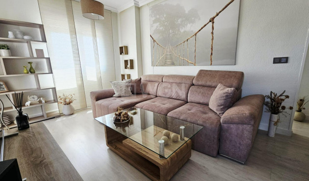 Resale - Apartment / flat - Torrevieja - Nueva Torrevieja