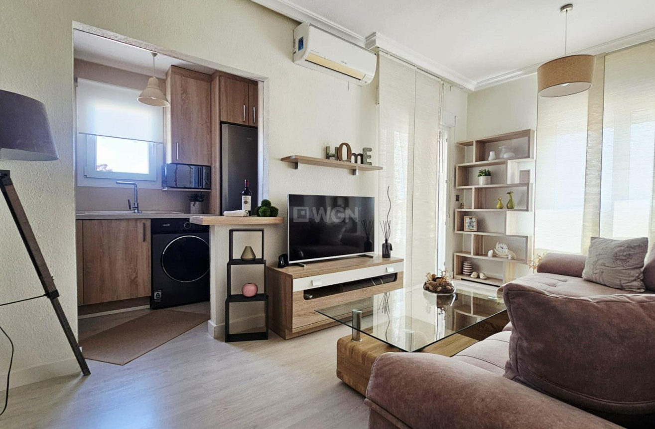 Resale - Apartment / flat - Torrevieja - Nueva Torrevieja