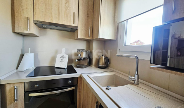 Resale - Apartment / flat - Torrevieja - Nueva Torrevieja