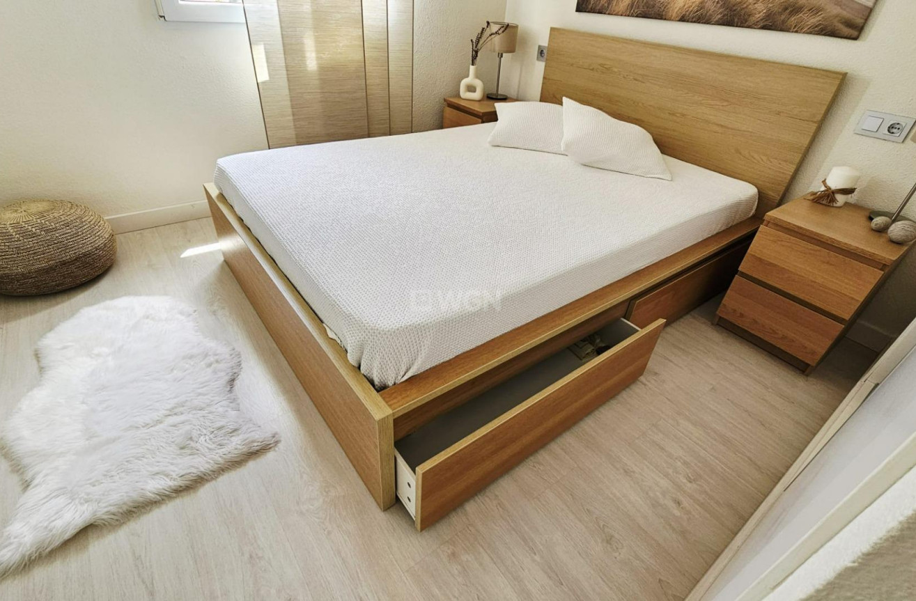 Resale - Apartment / flat - Torrevieja - Nueva Torrevieja