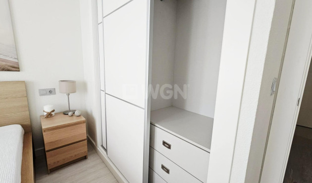 Resale - Apartment / flat - Torrevieja - Nueva Torrevieja