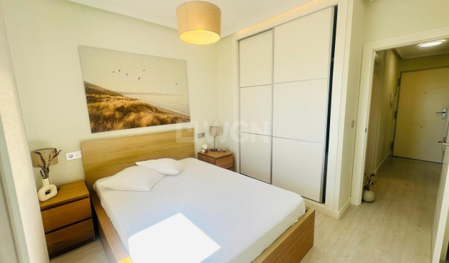 Resale - Apartment / flat - Torrevieja - Nueva Torrevieja